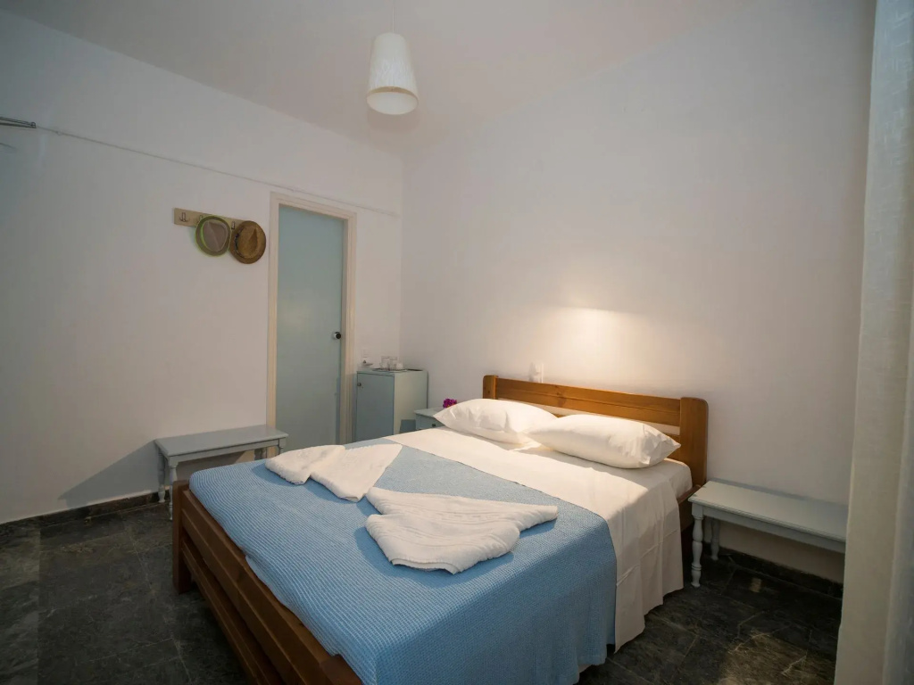 Budget Double room (full double bed)