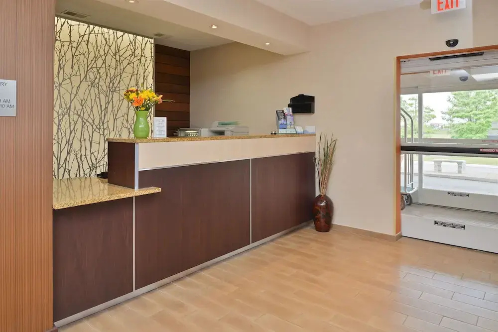 Lobby & Reception