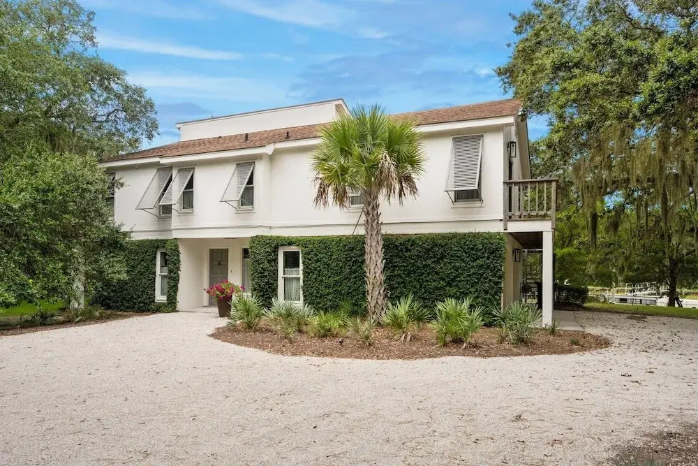 Sunny Pointe 4 Bedroom Home