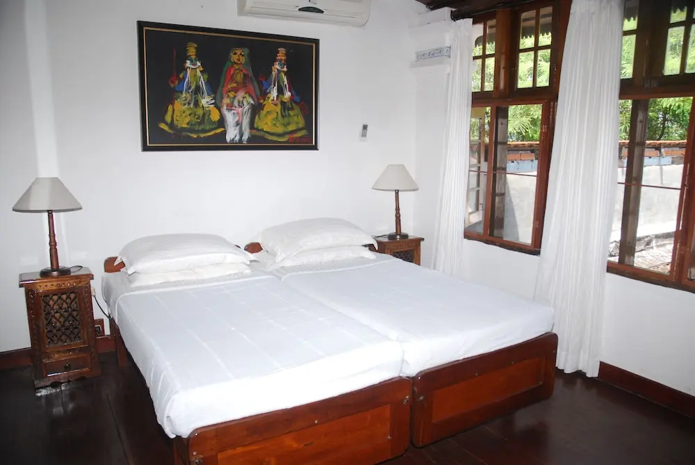 The Old Courtyard Hotel - Chambres