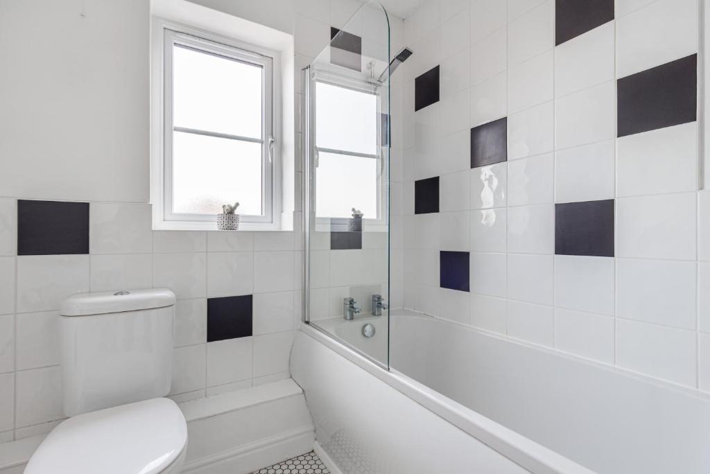 2 Bedroom House in Hales Orchard, St Johns