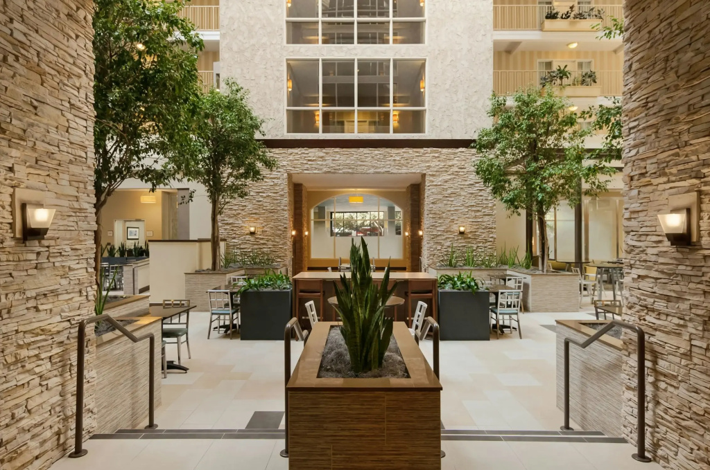 Embassy Suites by Hilton Dallas Market Center - Général