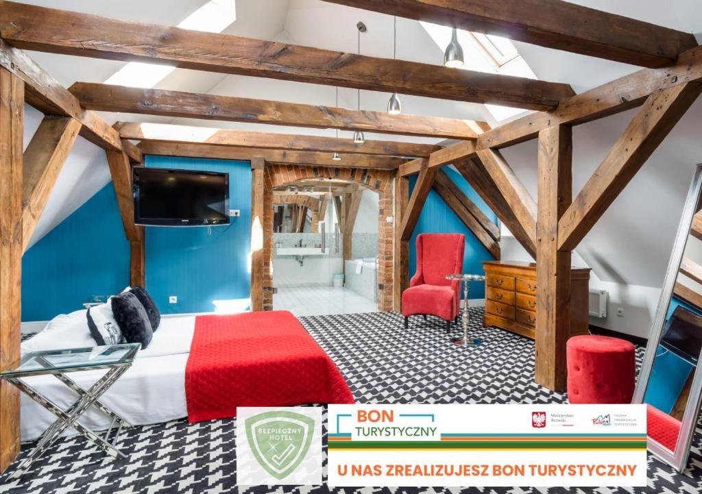 Deluxe Double room (full double bed)