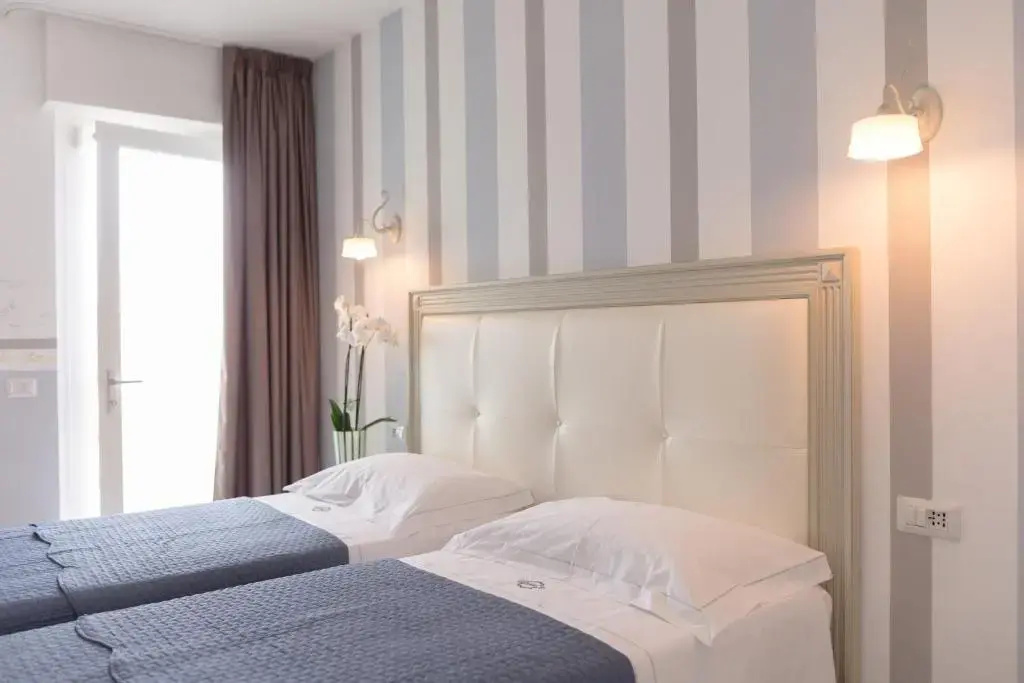 Economy room