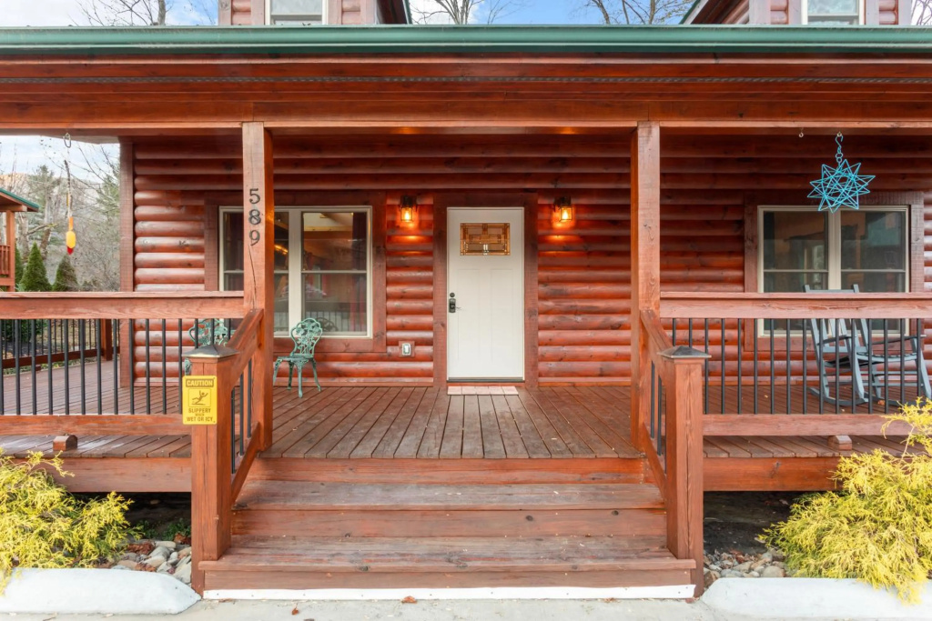 The Snow Owl Cabin