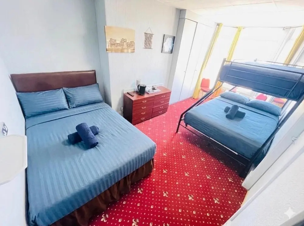 Standard Quadruple room with sea view