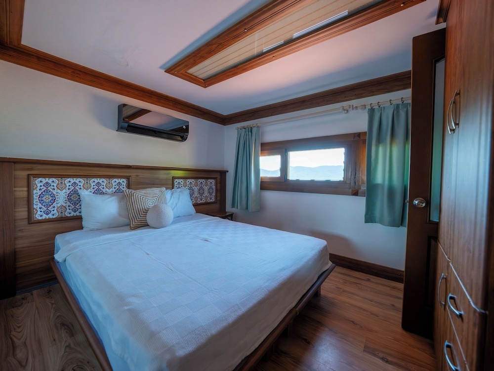 Otel Azmakhan - Chambres