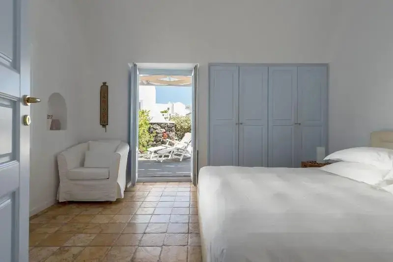 Double Suite with sea view (full double bed)