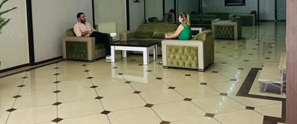 Lobby & Reception