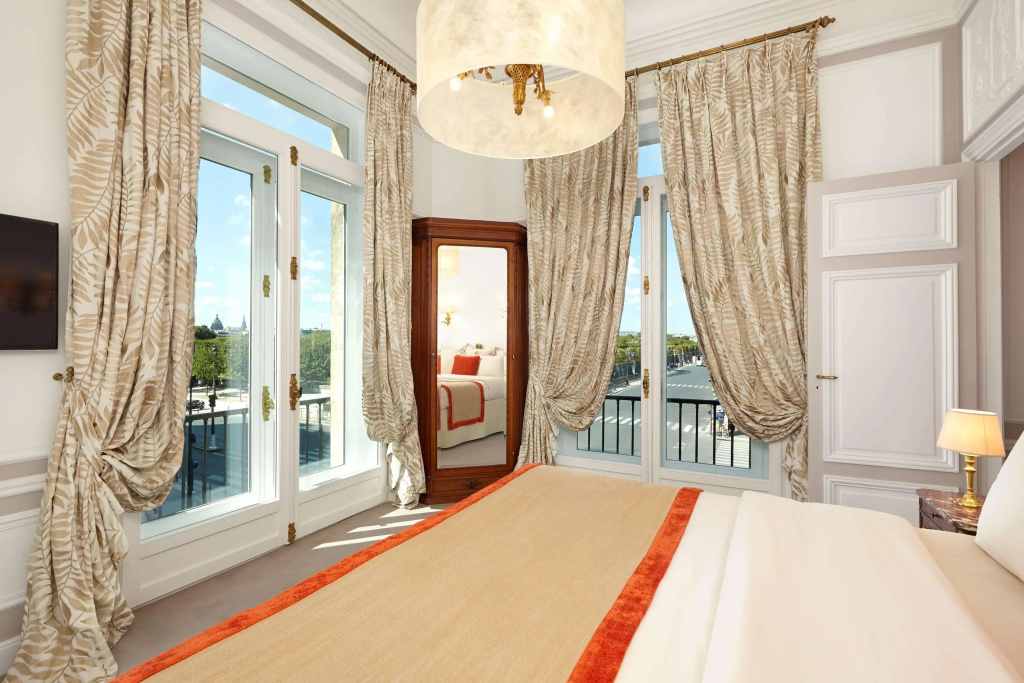 Hotel Regina Louvre Paris