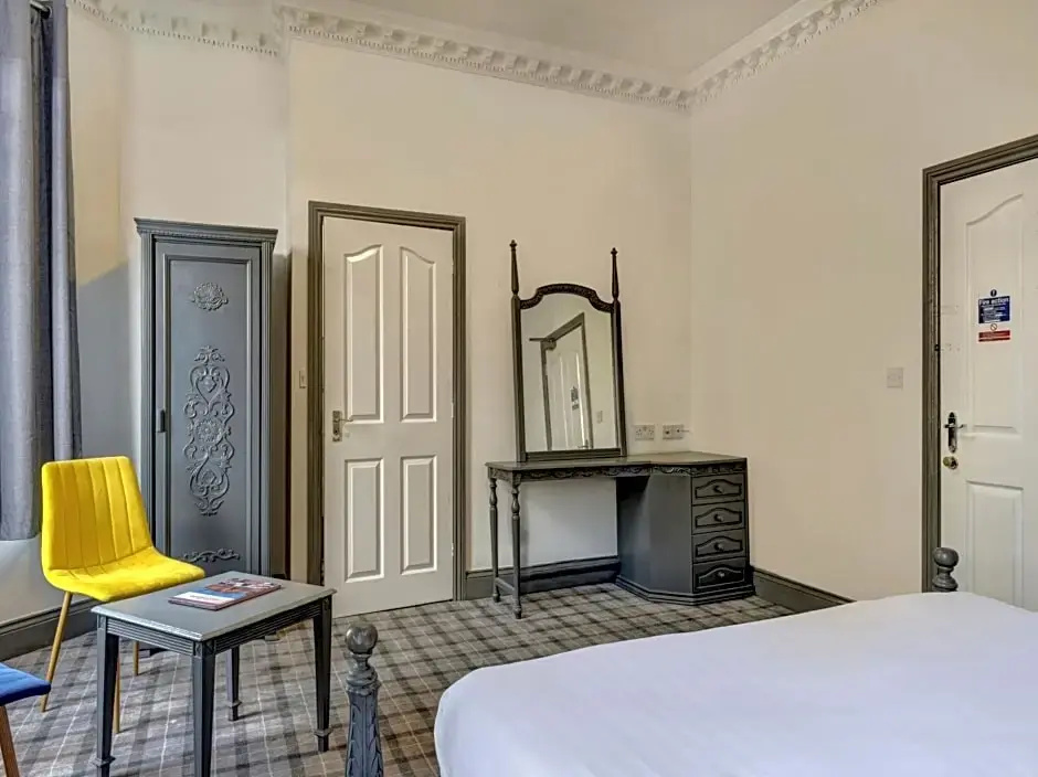 Empire Hotel - Chambres