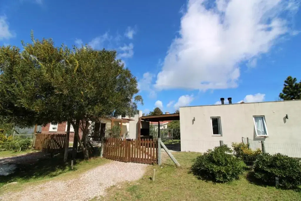 2 Bedrooms Cottage