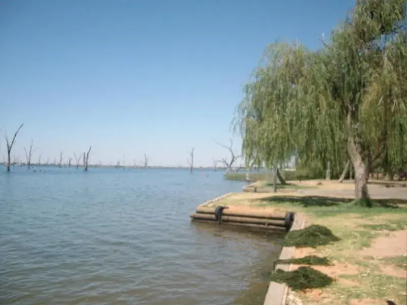 Beach & Waterfront