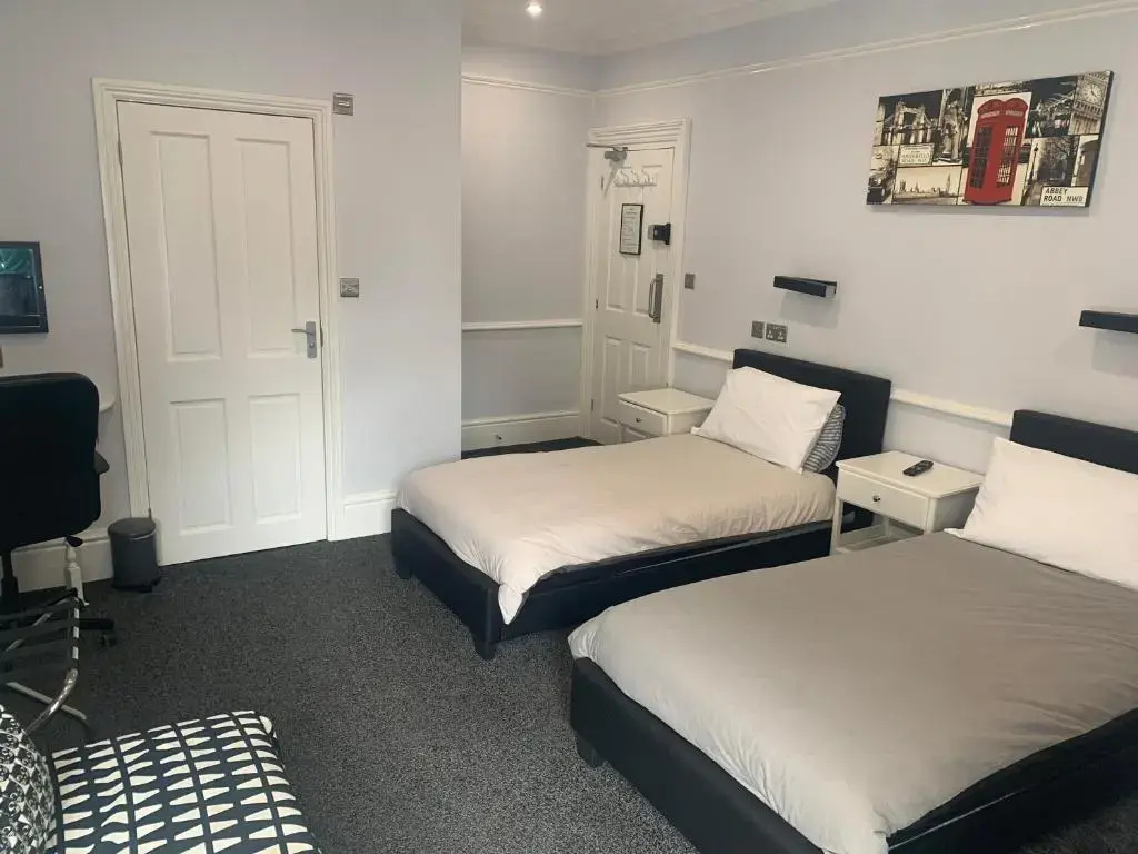 Standard Double room (twin beds)