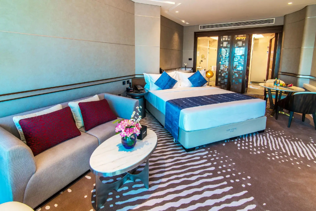 Executive Suite