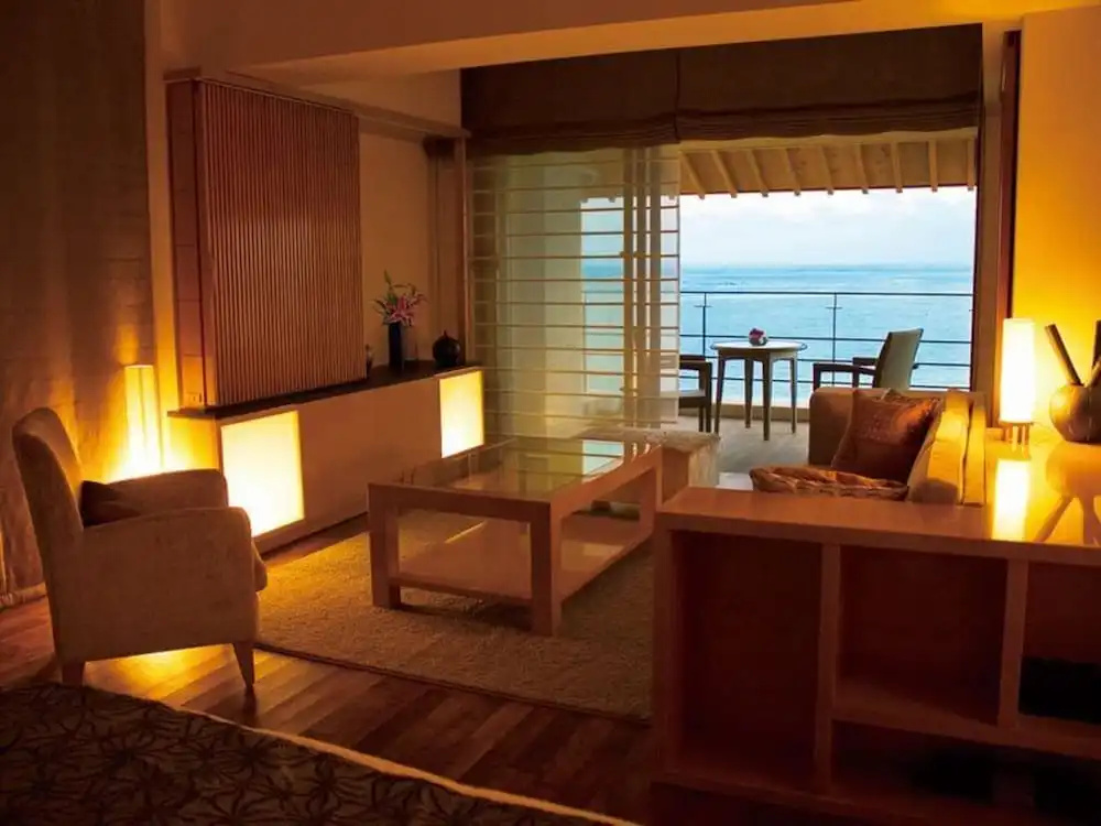 Executive Suite with balcony and with ocean view