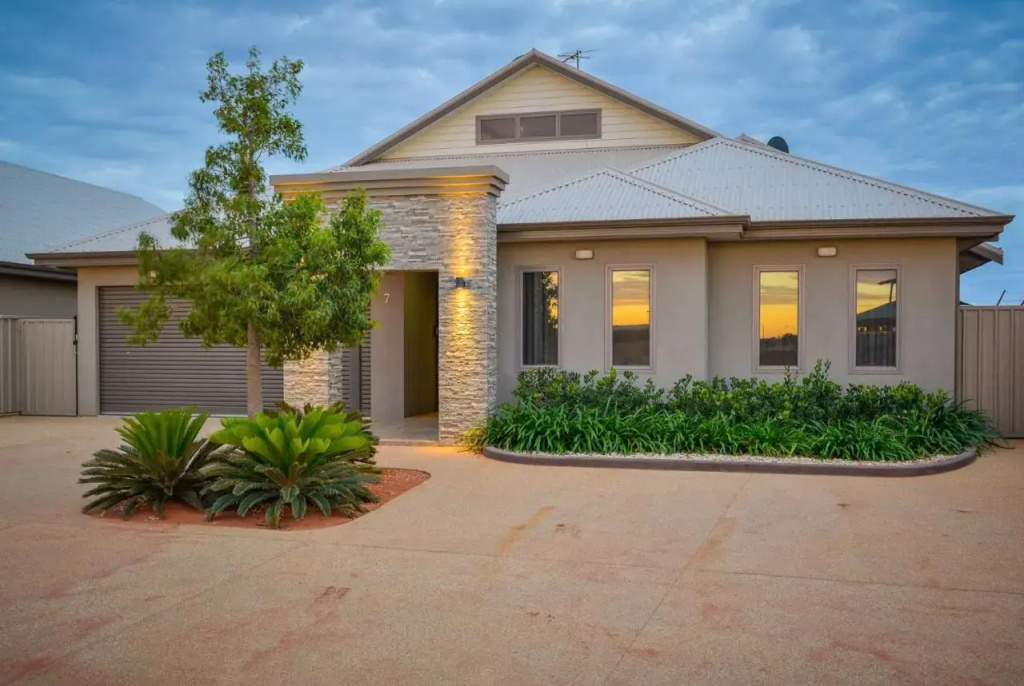 3 Kestrel Place