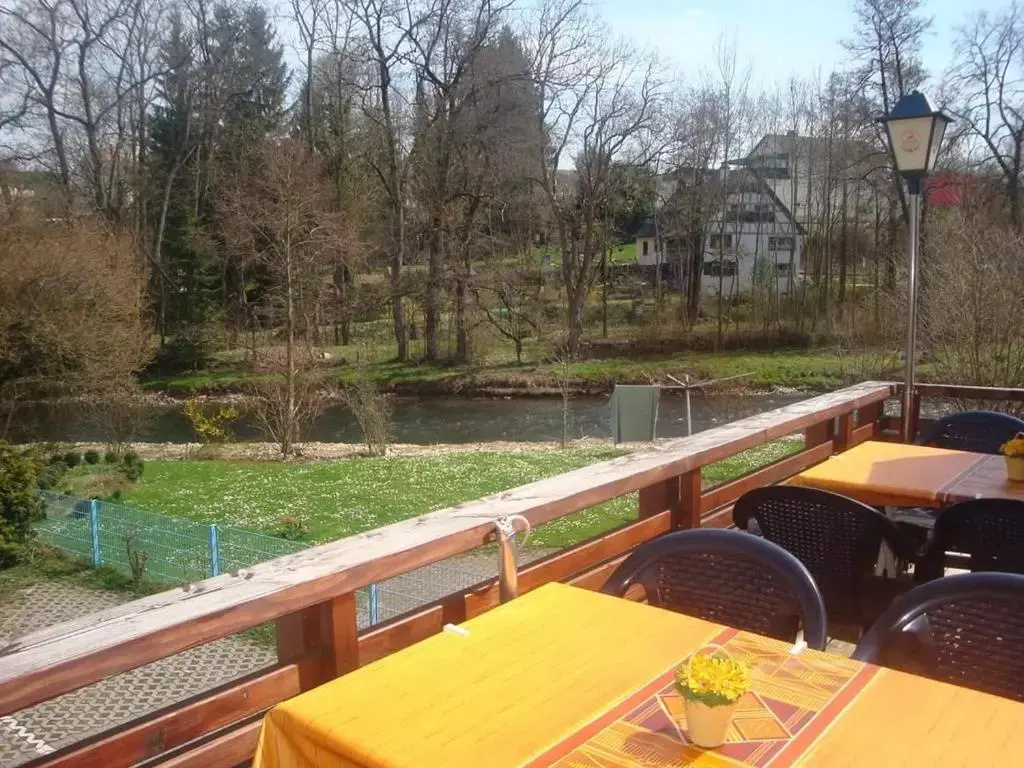 Standard Double room with garden view full double bed