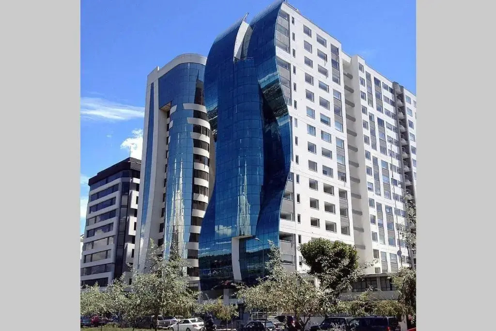 360 Park View