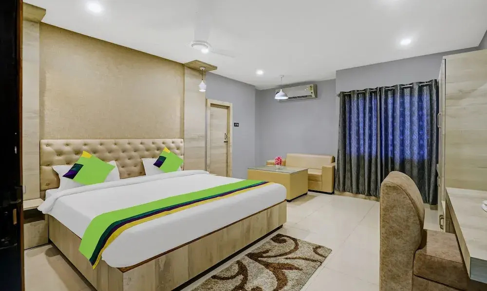 Premium Double room (full double bed)