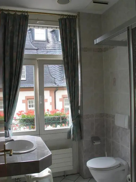 Römischer Kaiser - Chambres
