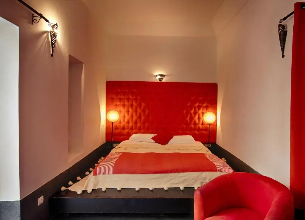 Deluxe Double room (full double bed)