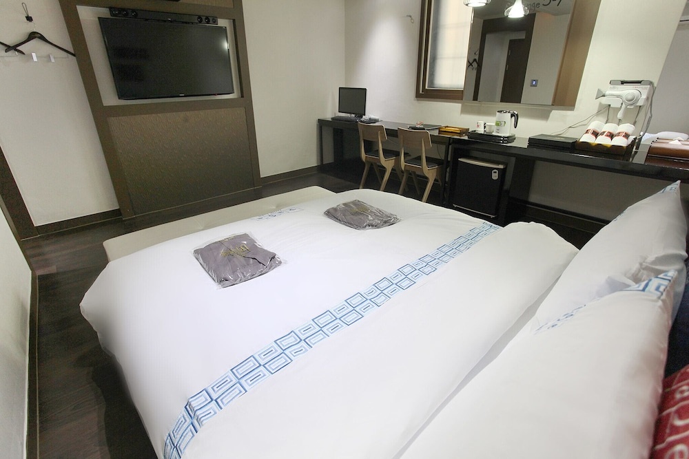Hotel Page — 4