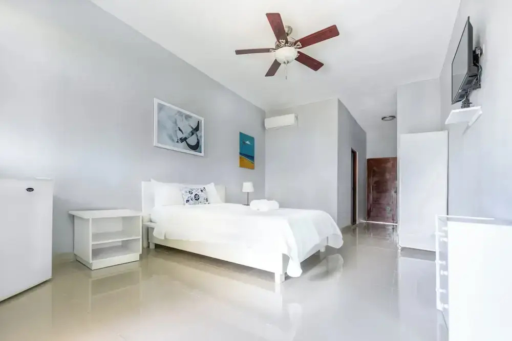 Comfort room