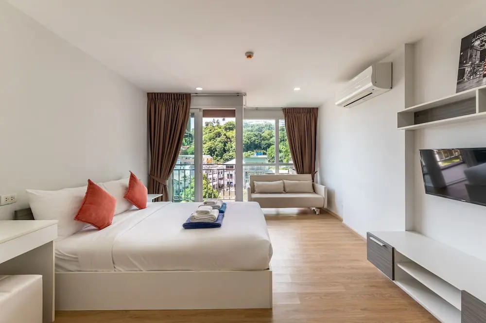 Студия Superior с балконом в Ozone Condotel Kata by RESAVA