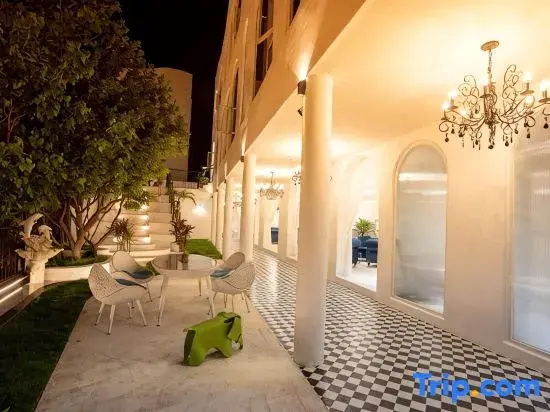 Hotel photo 5