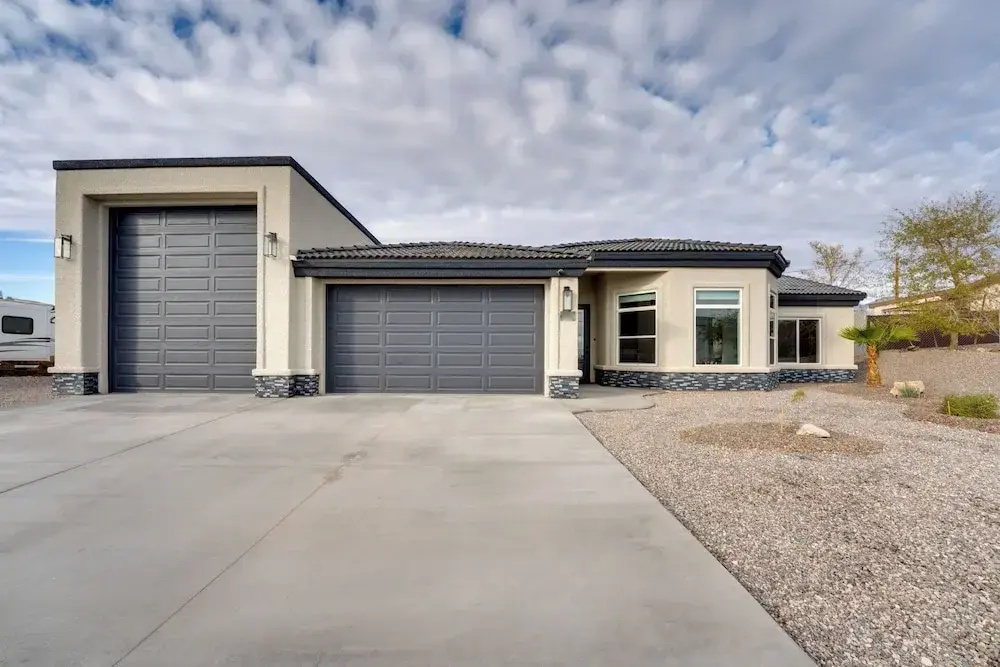 Pool & Patio: Newly Constructed Lake Havasu Home!