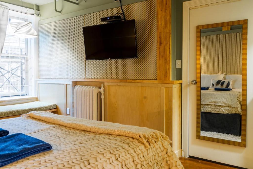 Cambie Seymour Hostel by null