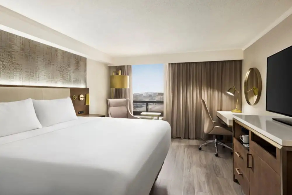 Crowne Plaza Toronto Airport by IHG - Chambres