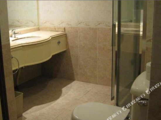 Casuarina Hotel