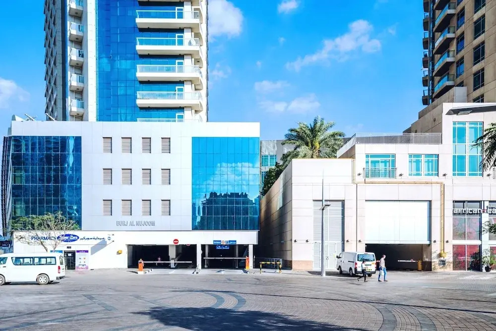 One Perfect Stay Studio Burj Al Nujoom