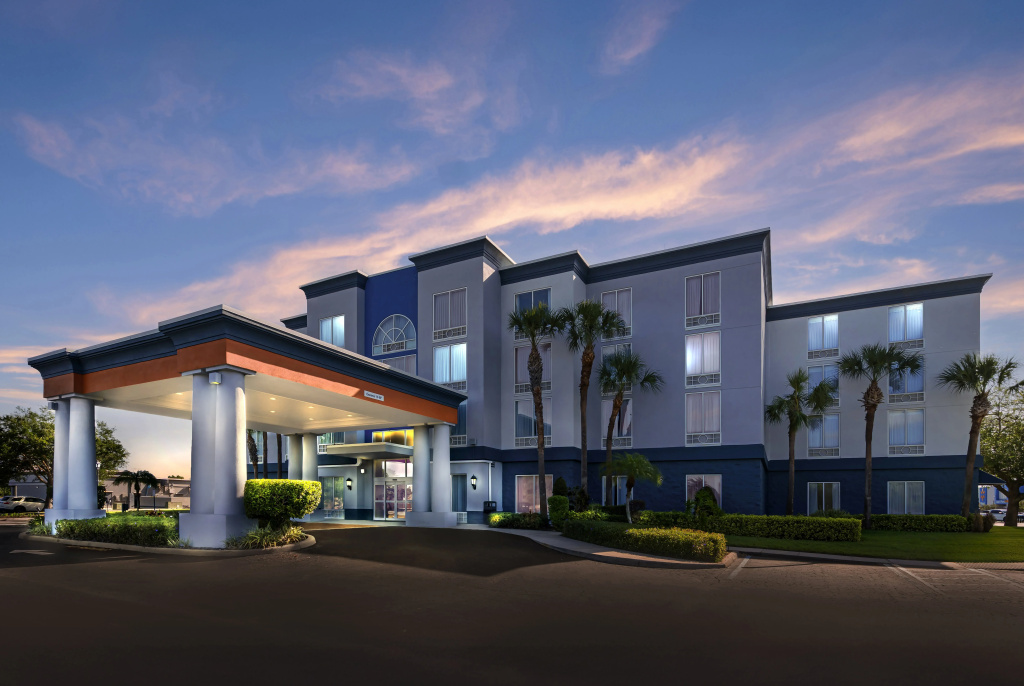 Holiday Inn Express Hotel and Suites Arcadia by IHG