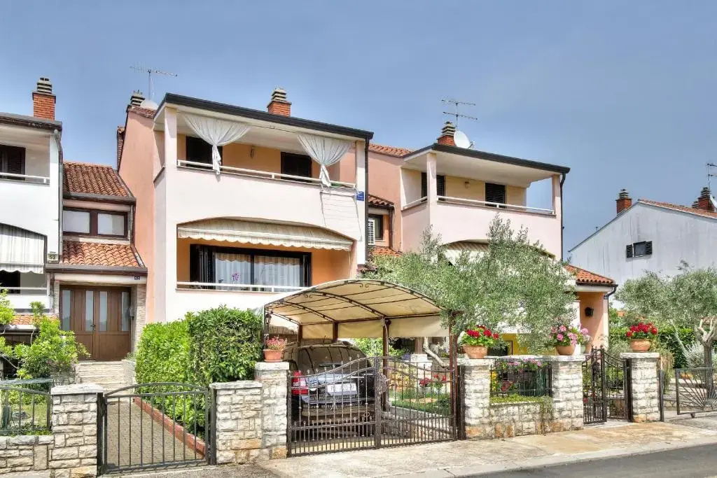 Apartment Roko