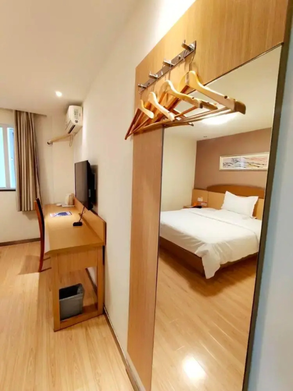 Superior Double room (full double bed)