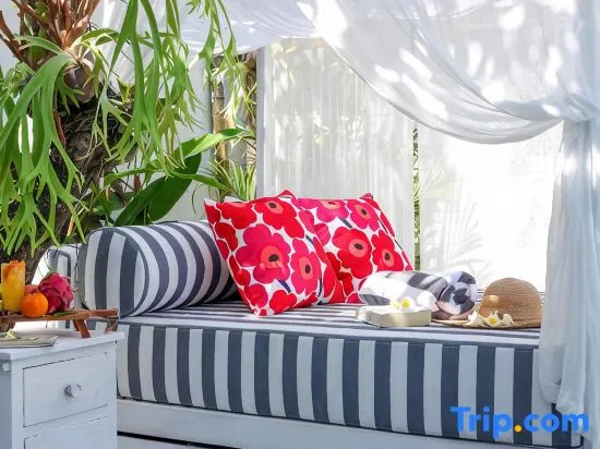 Villa Drupadi 16B 4 bed 4.5 bath Seminyak Location