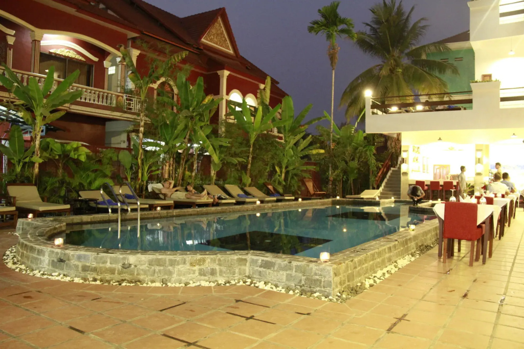 Pool