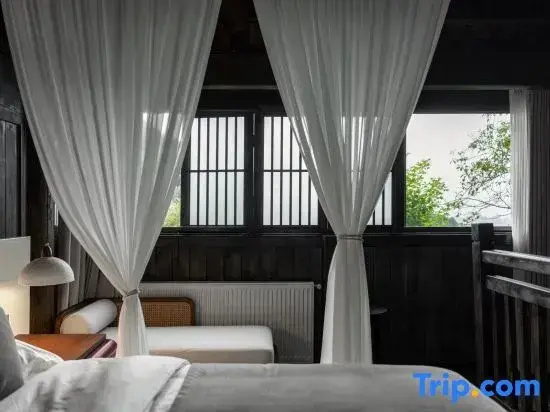 2 Bedrooms Suite
