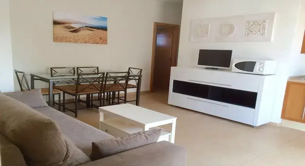 2 Bedrooms Apartment with balcony and with sea view