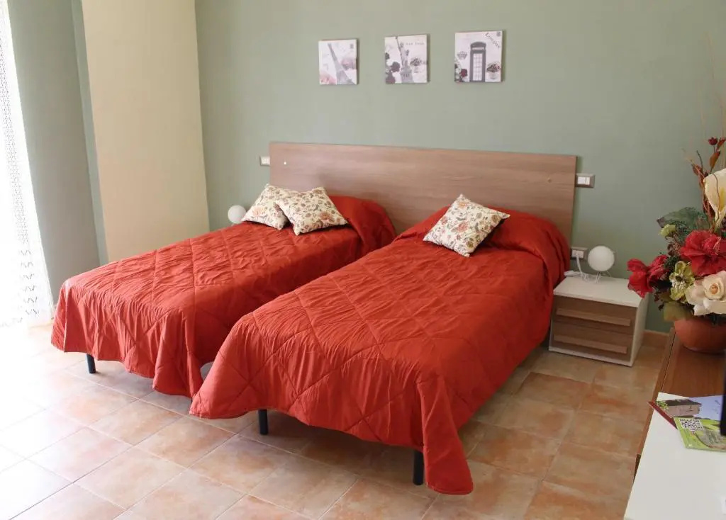 Economy room