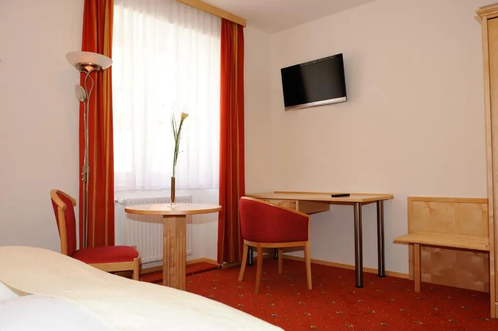 Hotel-Gasthof-Fleischerei - Zur alten Post - Chambres