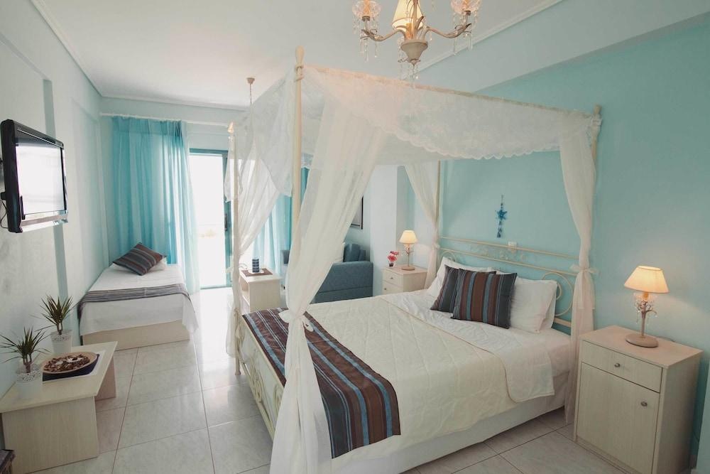 Kyparissia Blue 3 * Kyparissia Blue 3 *