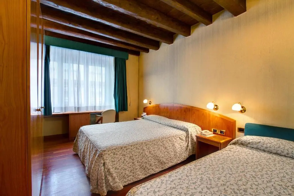 Hotel Corot - Chambres