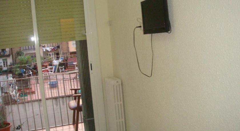 Hostal Muntaner by null