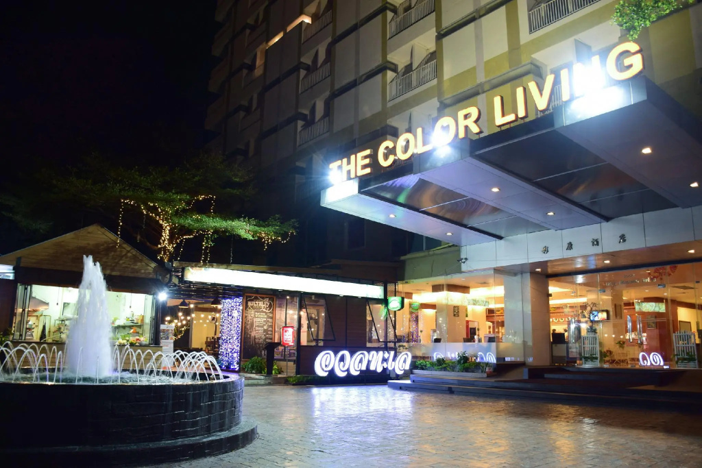 The Color Living Hotel — фото