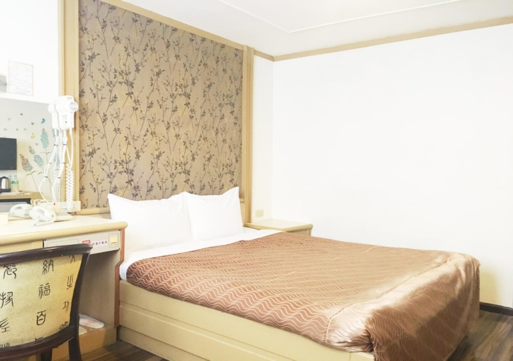 Li Gang Hotel — 2
