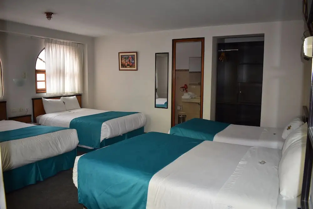 Colonial Plaza Hotel - Chambres